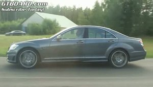 AM' ce? Jaguar XFR distruge in linie dreapta modelul Mercedes S63 AMG!