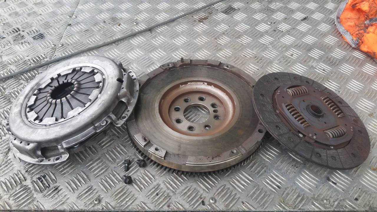 Ambreiaj ford transit 2.4 tdci MASA SIMPLA