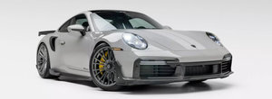 Americanii s-au apucat de tunat noul Porsche 911 Turbo S. Super masina germana a primit jante care costa cat o Dacia Duster Hybrid