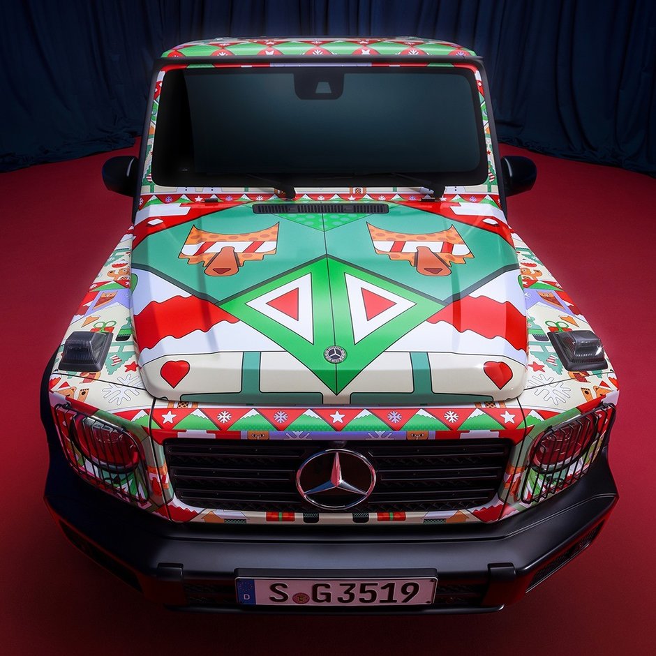 AMG GT R si G-Class imbracate de sarbatori