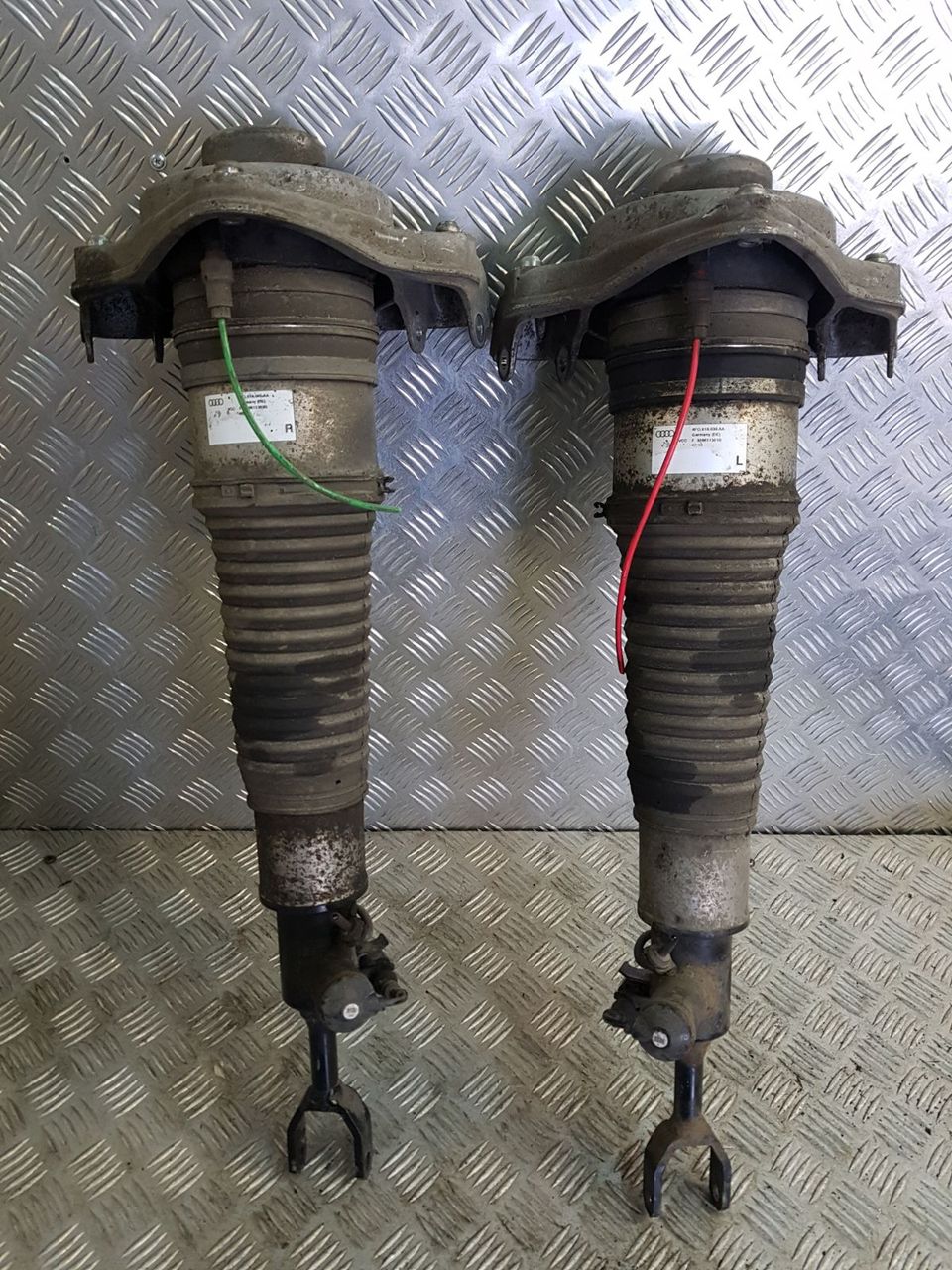 Amortizoare perne aer  fata AUDI A6 C6 4