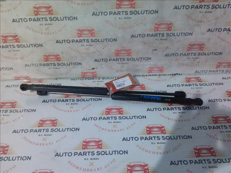 Amortizor capota (2 buc) HYUNDAI Santa-Fe 2.2 D an fabr. 2007