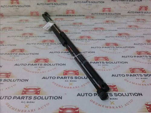 Amortizor capota (2 buc) M C CLASS an fabr. 2011
