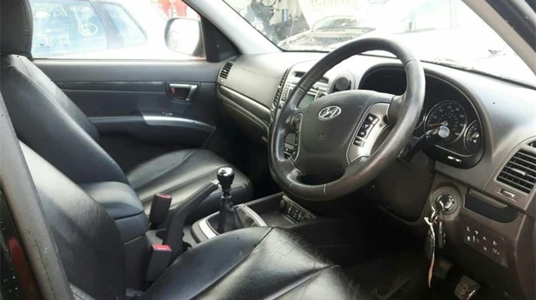 Amortizor capota Hyundai Santa Fe 2011 suv 2.2