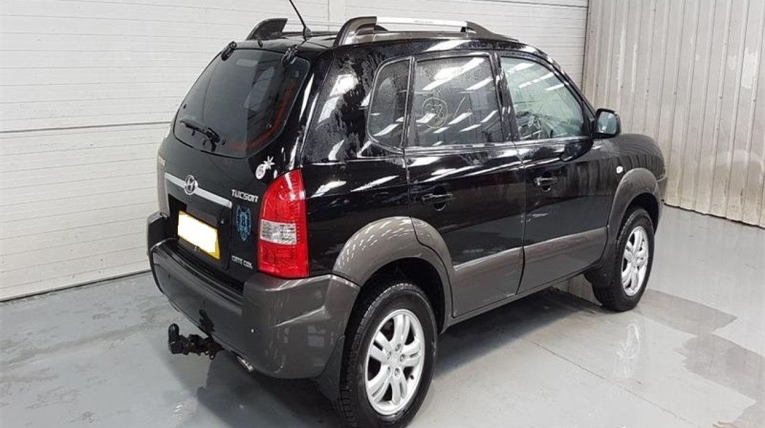 Amortizor capota Hyundai Tucson 2006 SUV 2.0 CRTD