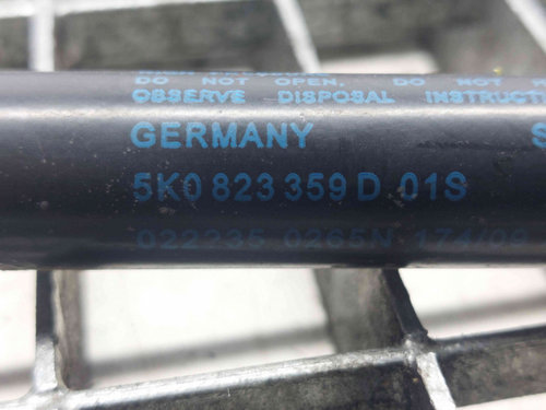 Amortizor capota Volkswagen Golf 6 (5K1) [Fabr 2009-2013] 5K0823359D