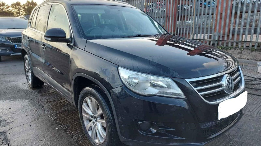 Amortizor capota Volkswagen Tiguan 2011 SUV 2.0 TDI CFFB