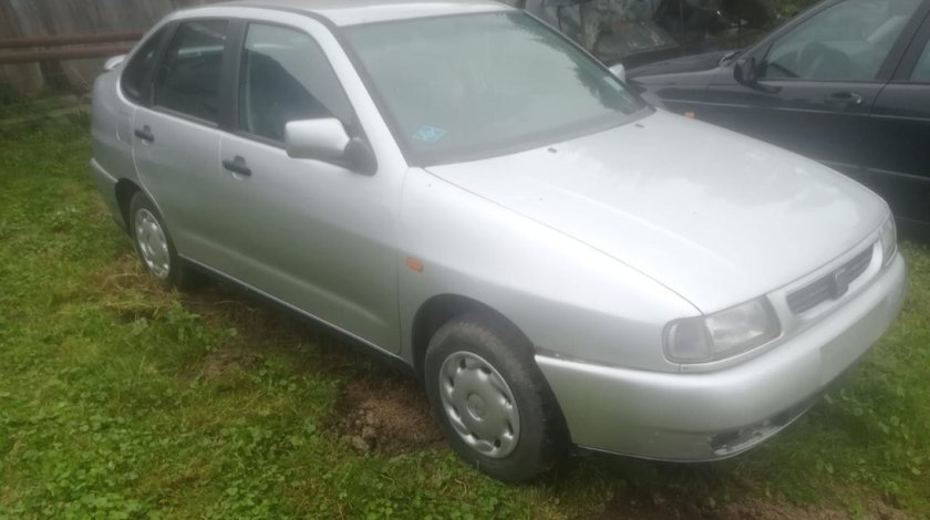 AMORTIZOR CU ARC SI FLANSA DREAPTA SPATE SEAT CORDOBA FAB. 1996 – 2002 ⭐⭐⭐⭐⭐