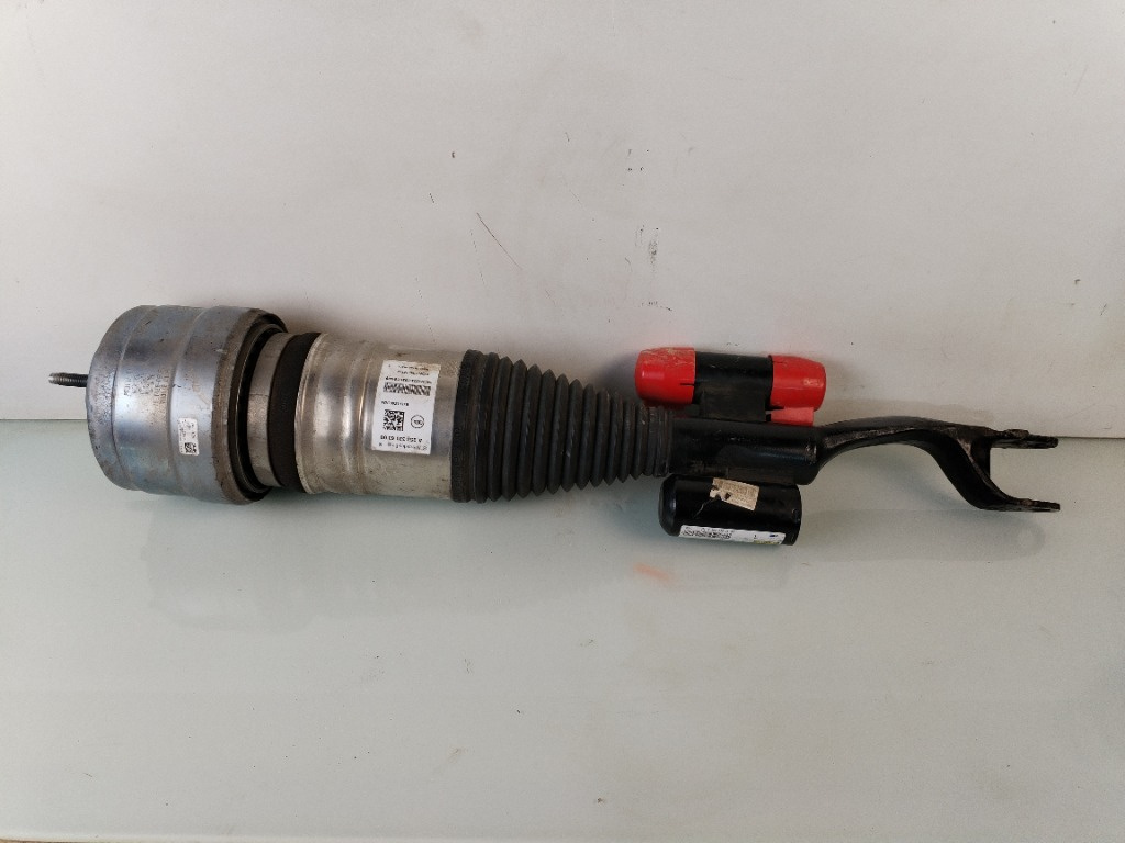 Amortizor cu perna aer stanga fata Mercedes GLC X253 A2533203500 / A2533206300