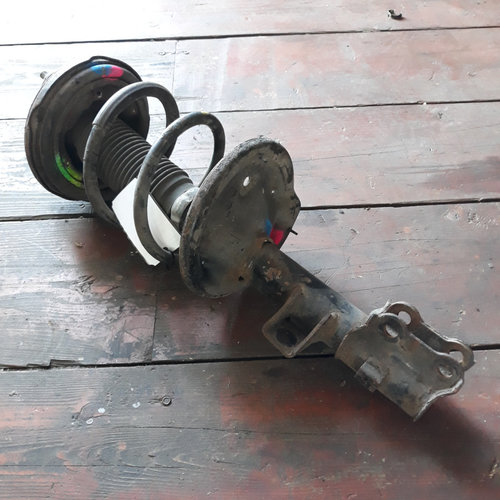 Amortizor Roata Fata,dreapta Kia CARENS 3 (UN) 2006 - 2013 Motorina 546611D200, 54661-1D200