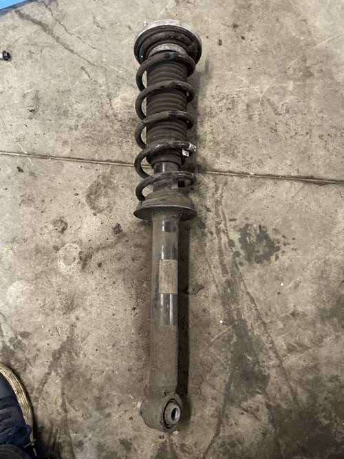 Amortizor spate BMW 520 G30 2.0 Motorina 2019, 686661702 / STANGA SPATE