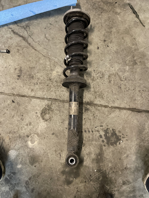 Amortizor spate BMW 520 G30 2.0 Motorina 2019, 686661702 / DREAPTA SPATE