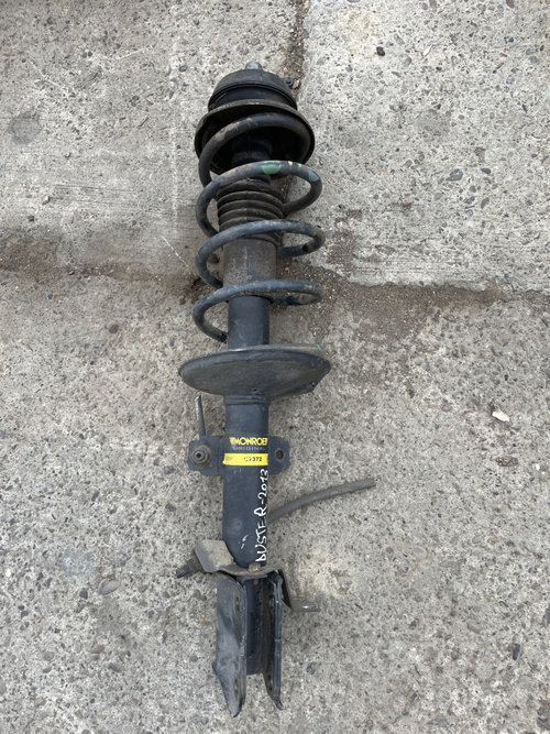 Amortizor stanga fata Dacia Duster 1.5 Motorina 2013, -
