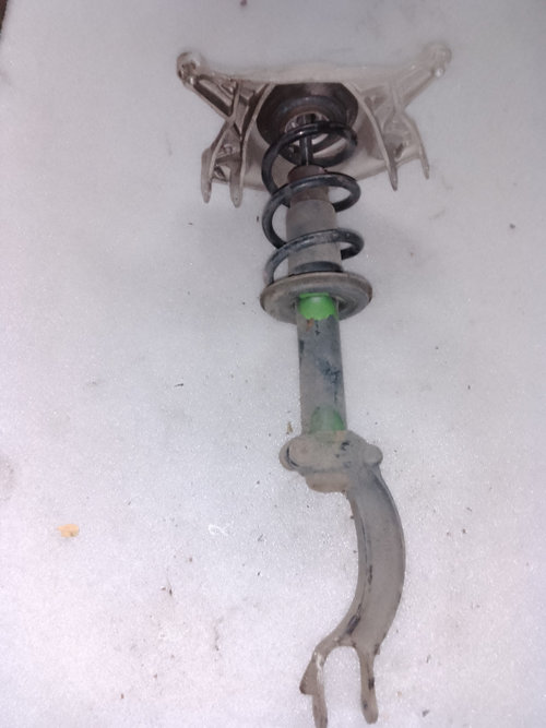 Amortizor suspensie fata dreapta Audi A4 B8 2.0 Motorina 2011
