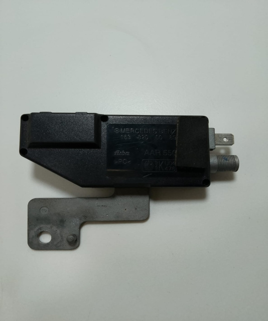 Amplificator Antena 1638200089 Mercedes-Benz ML W163 [1997 - 2001]