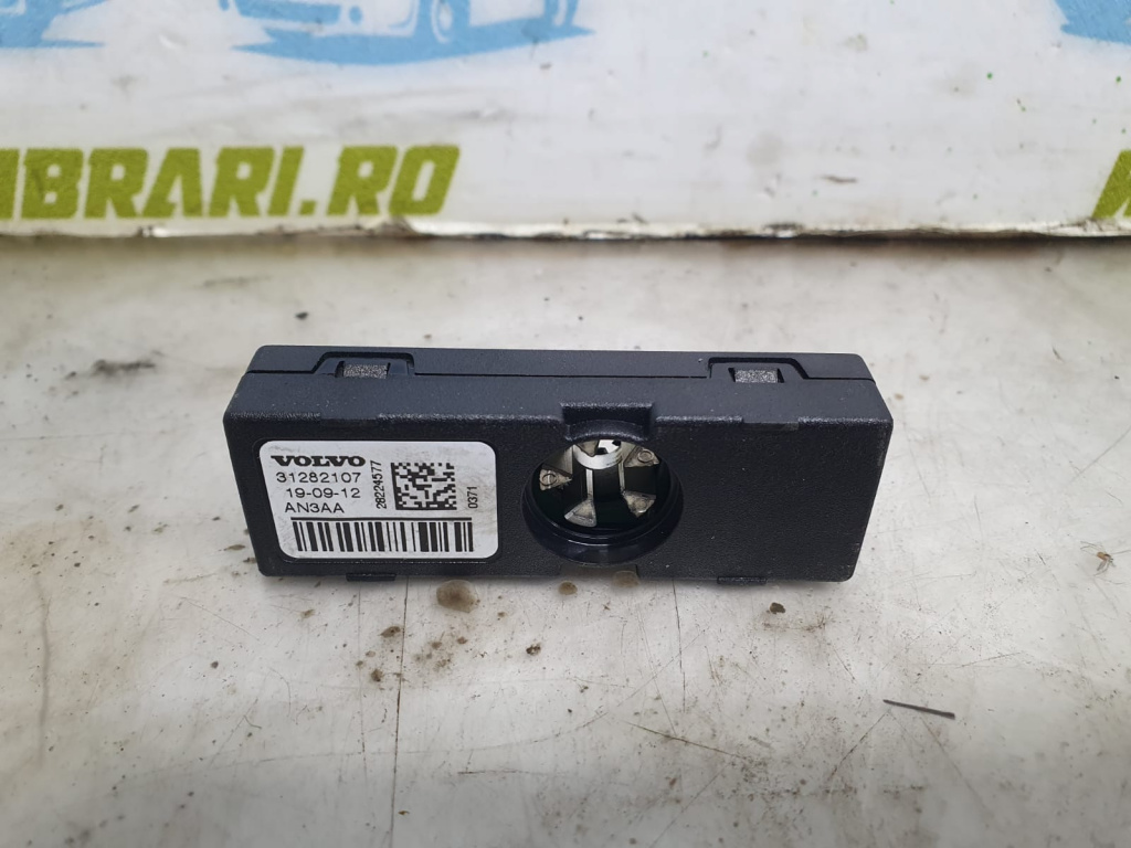 Amplificator antena 31282107 Volvo V40 2 [2012 - 2016] 1.6 d D4162T