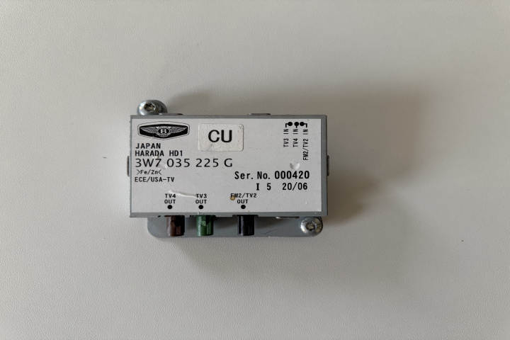 Amplificator antena 3W7035225G Bentley Continental