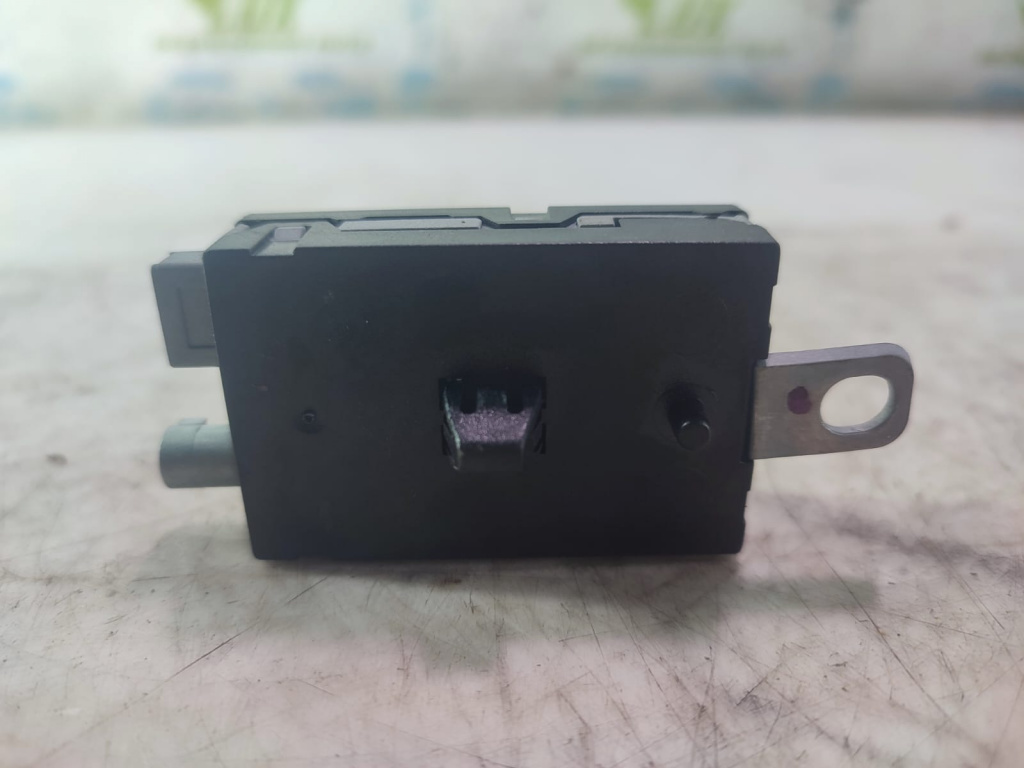 Amplificator antena 7CP1-18C847-CA Ford Focus 3 [facelift] [2014 - 2020] XWDB 1.5 tdci