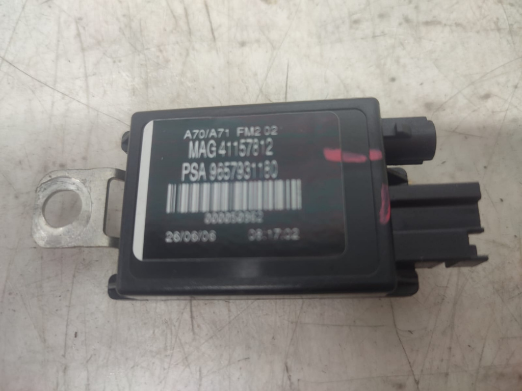 Amplificator antena 9657931180 Peugeot 207 [2006 - 2009] 1.6 hdi 9H01