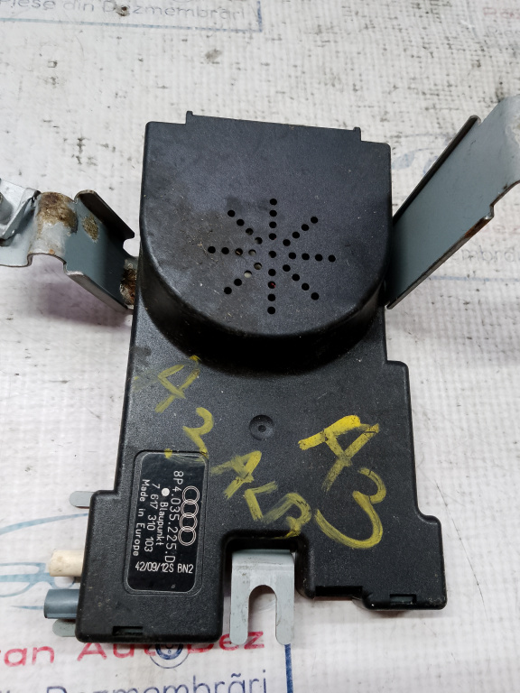 Amplificator antena Audi A3 2012, 8P4035225D