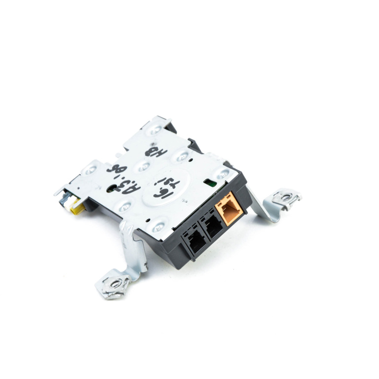 Amplificator Antena Audi A3 (8P) 2003-2013 1.6 Fsi Benzina 8P4035225