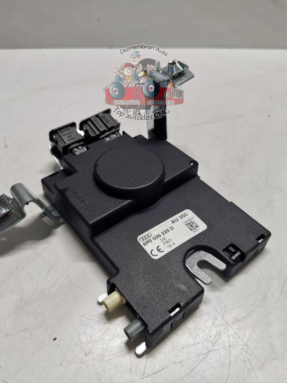 Amplificator antena Audi A3 8P modul antena radio 8P0035225D