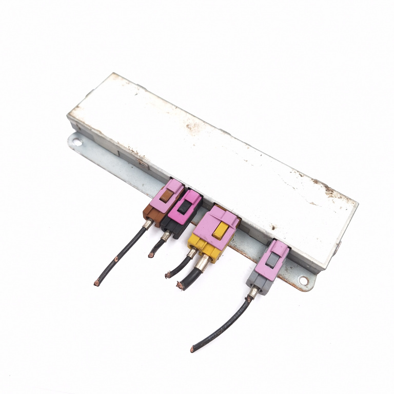 Amplificator Antena Audi A4 B6 (8E) 2000-2004 2.5 Tdi Aym Motorina