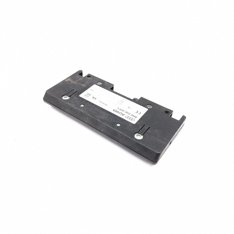 Amplificator Antena Audi A4 B7 (8E) 2004-2008 1.8 T Benzina 8H0035225L, 8H0 035 225 L