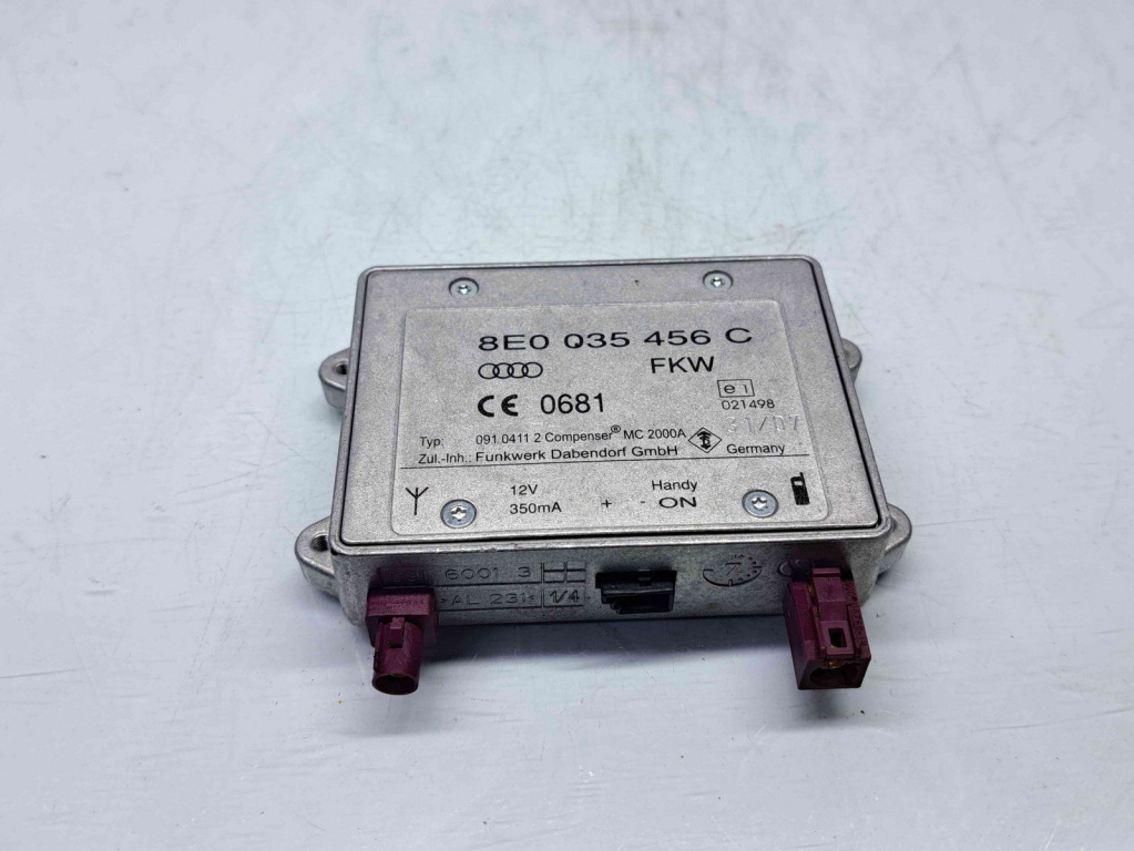 Amplificator antena Audi A5 (8T3) [Fabr 2007-2015] 8E0035456C