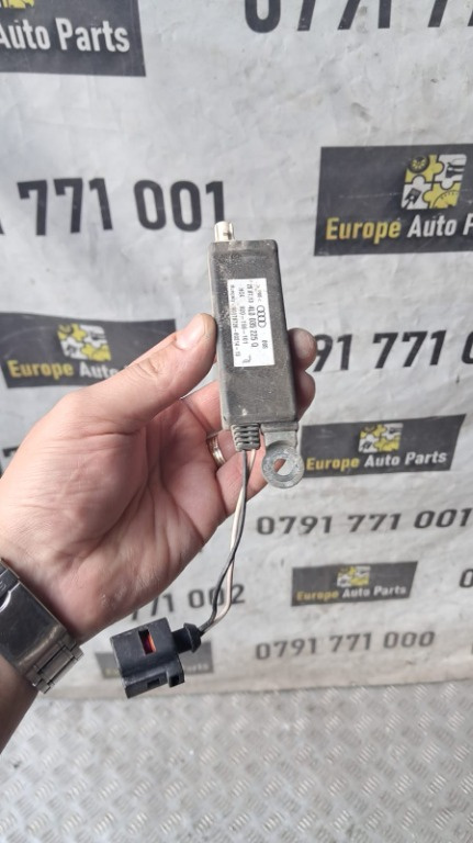 Amplificator antena Audi Q7 4L an 2014 cod 4L0035225Q