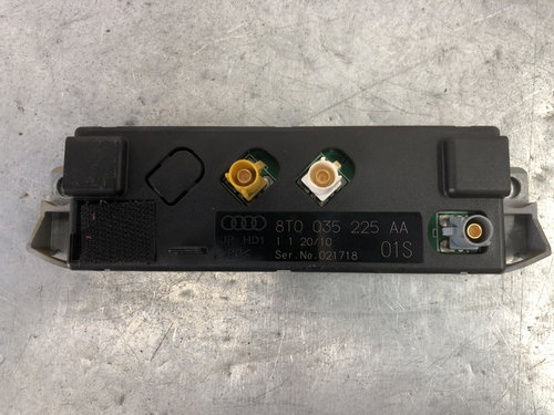 Amplificator antena Audi RS 5 Coupe 4.2 FSI V8 quattro S Tronic, 450cp sedan 2011 (8T0035225AA)