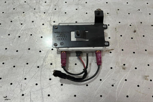 Amplificator Antena audio 8E0035456C Audi A4 B7 [2004 - 2008] Avant wagon 5-usi 2.0 TDI MT (140 hp)