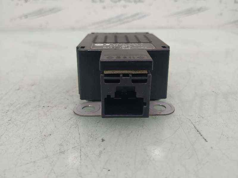 Amplificator ANTENA BLAUPUNKT VOLKSWAGEN GOLF 6, 5M0035570 B, 5M0035570B, 7617310031,