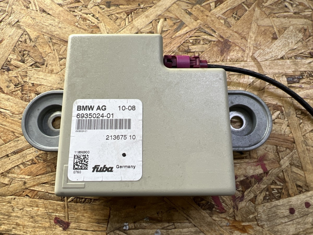 Amplificator antena BMW 525 d E61 E60 combi 2009 (6935024)