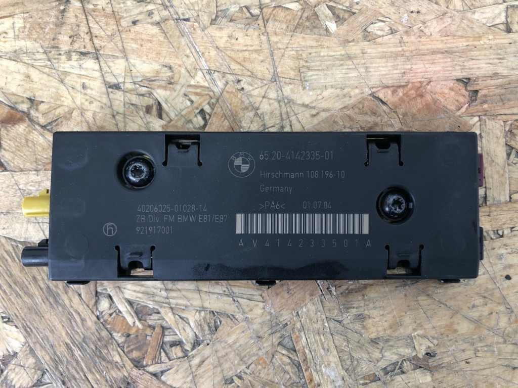 Amplificator antena Bmw E87 118d M hatchback 2008 (921917001)