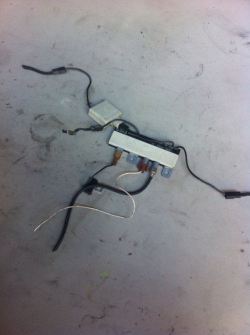 Amplificator antena BMW Seria 3 E36 [1990 - 2000] Sedan 325tds MT (143 hp)