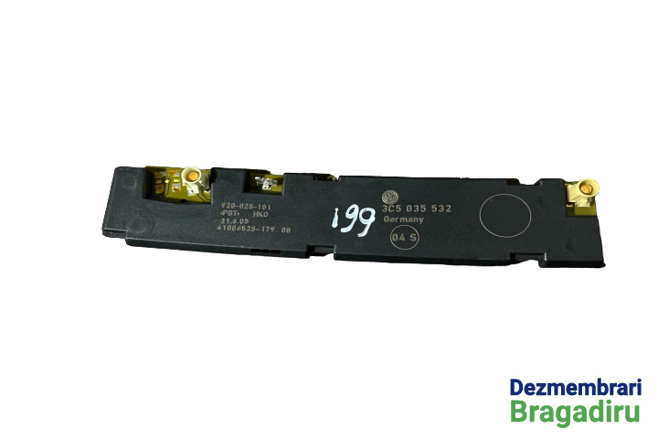 Amplificator antena Cod: 3C5035532 Volkswagen VW Passat B6 [2005 - 2010] Sedan 4-usi 2.0 TDI MT (140 hp) Cod motor BMP, Cod culoare LA7W