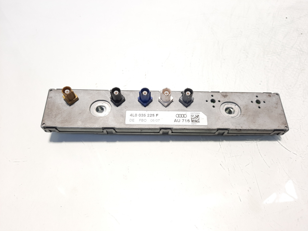 Amplificator antena, cod 4L0035225F, Audi Q7 (4LB) (id:558942)