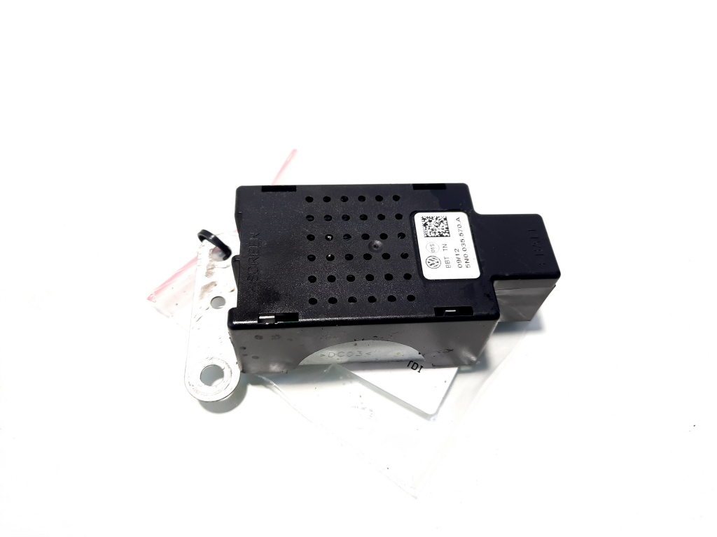 Amplificator antena, cod 5N0035570A, VW Tiguan (5N) (id:517981)