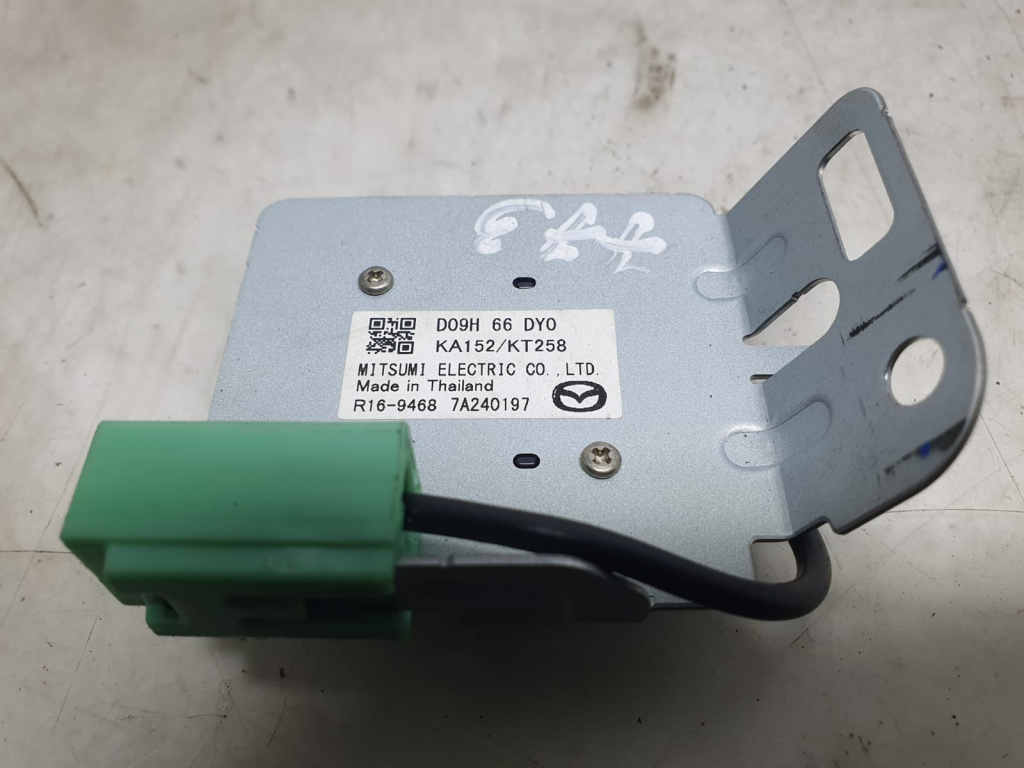 Amplificator antena D09h66dy0 Mazda CX-3 [2015 - 2018] 1.5 diesel S5Y5