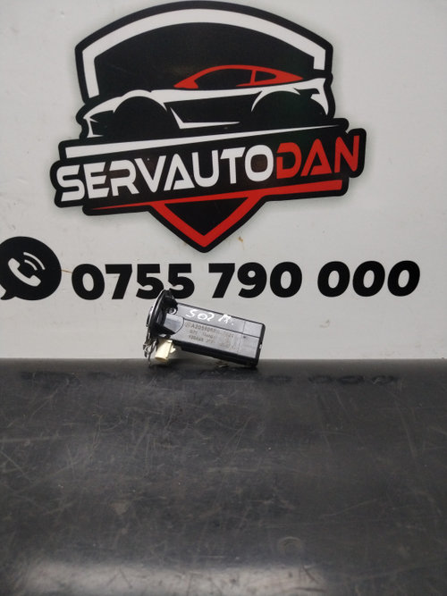Amplificator antena Mercedes-Benz C-Class (2015->) [W205] 2.2 Motorina 2017, A2059051106
