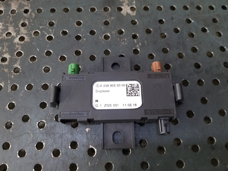 Amplificator antena mercedes c class w205 a2389055000