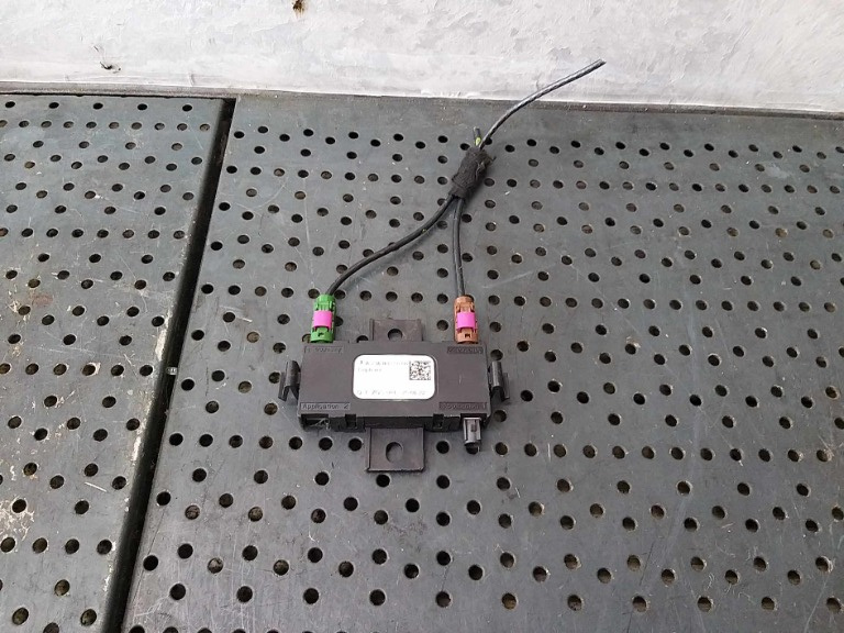 Amplificator antena mercedes glc c253 a2389055000