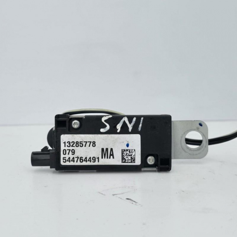 Amplificator antena Opel Astra J 2009-2012 13285778 MA