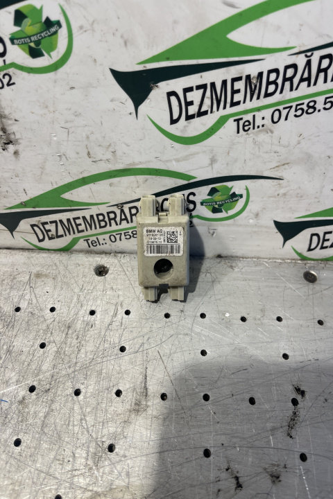 Amplificator antena radio 9118261 06 BMW Seria 7 F01/F02 [2008 - 2012] Sedan 730d AT (245 hp)