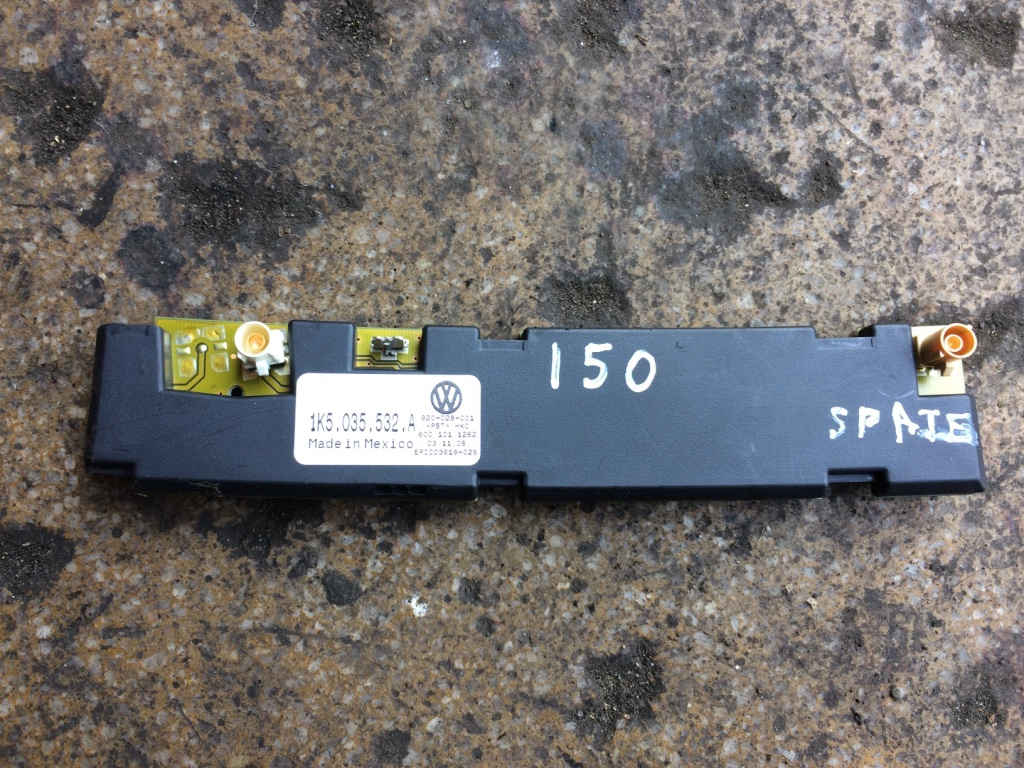 Amplificator antena radio Volkswagen VW Jetta 5 [2005 - 2011] Sedan 4-usi 2.0 TDI MT (140 hp) (1K2)