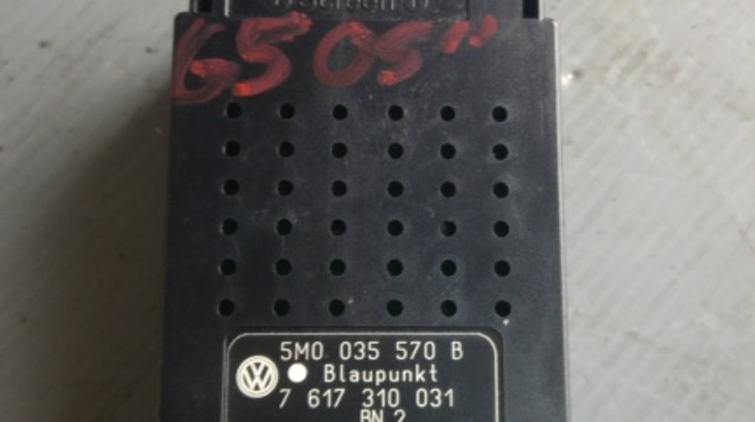 Amplificator antena radio vw golf 5 scurt 2005 5m0035570b
