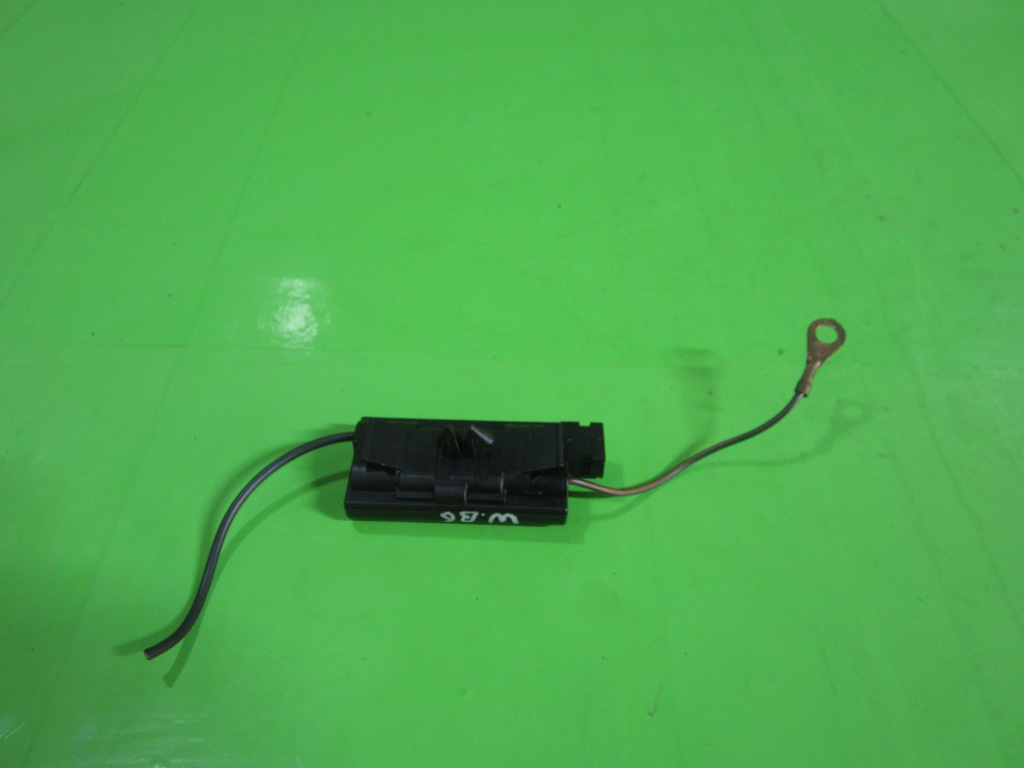AMPLIFICATOR ANTENA RADIO VW PASSAT B6 FAB. 2005 - 2010 ⭐⭐⭐⭐⭐