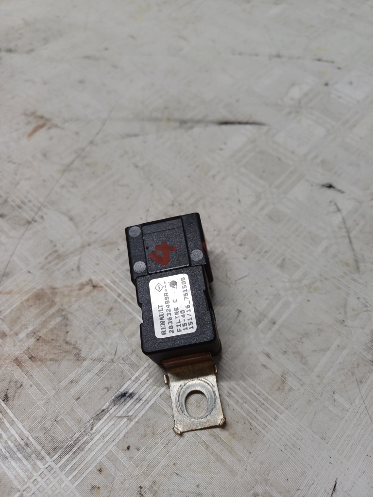 Amplificator antena Renault Megane 4 Hatchback - Benzina 2017, 203632499R