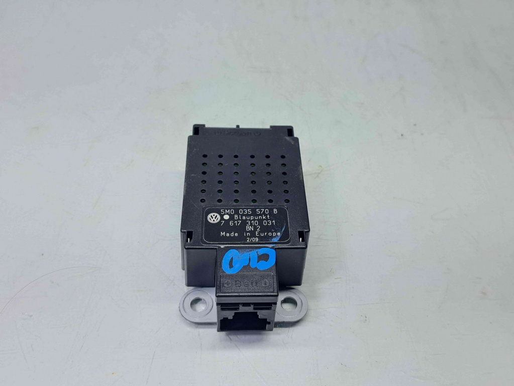 Amplificator antena Volkswagen Golf 6 (5K1) [Fabr 2009-2013] 5M0035570B
